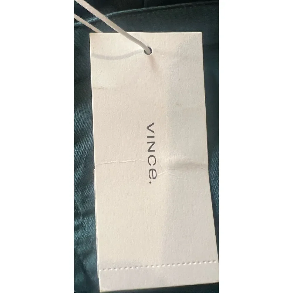 VINCE Coin Pocket Solid Shorts in Dark Blue NWT Size 2